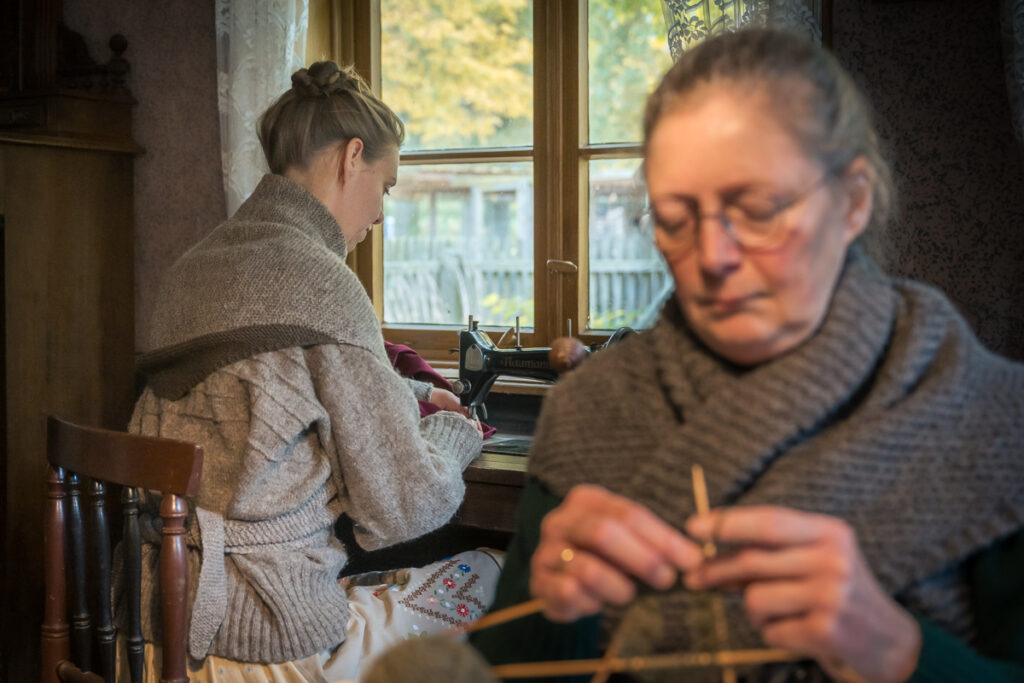 Darstellende der Gelebten Geschichte im Museumsdorf Wennerstorf. Foto: Kerstin Bittner