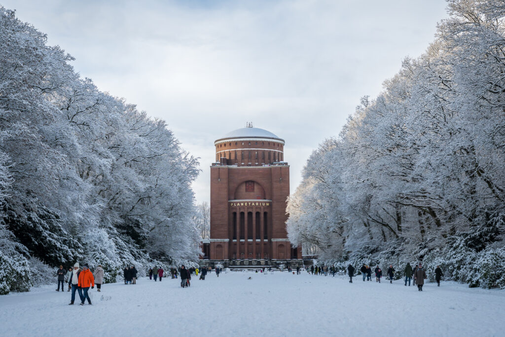Schnee im Stadtpark am Planetarium. Foto: Kerstin Bittner