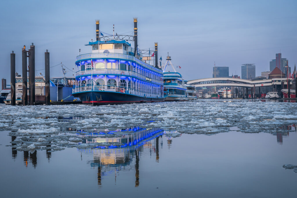 Treibeis auf der Elbe. Foto: Kerstin Bittner