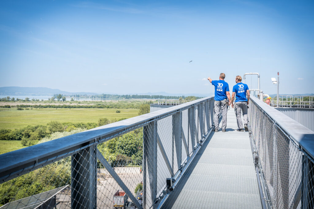 Arbeiten auf dem Faulturm der Kläranlage Konstanz. Foto: Kerstin Bittner