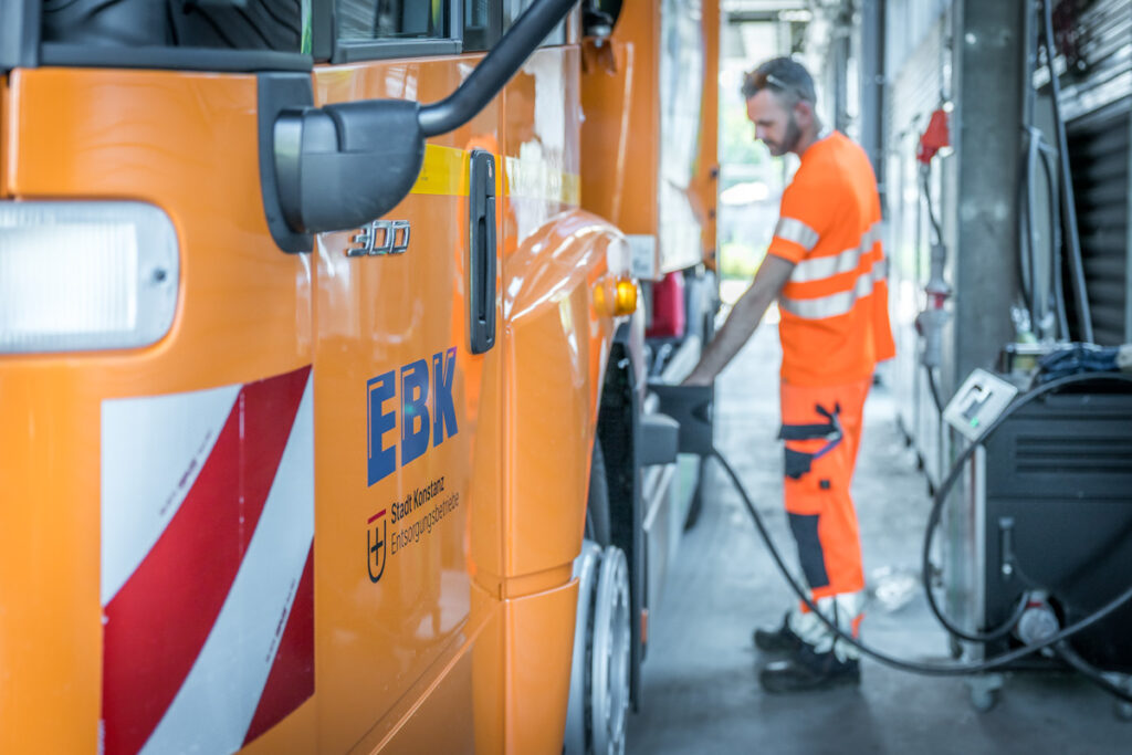 Müllwerker bei der Arbeit in Konstanz. Foto: Kerstin Bittner